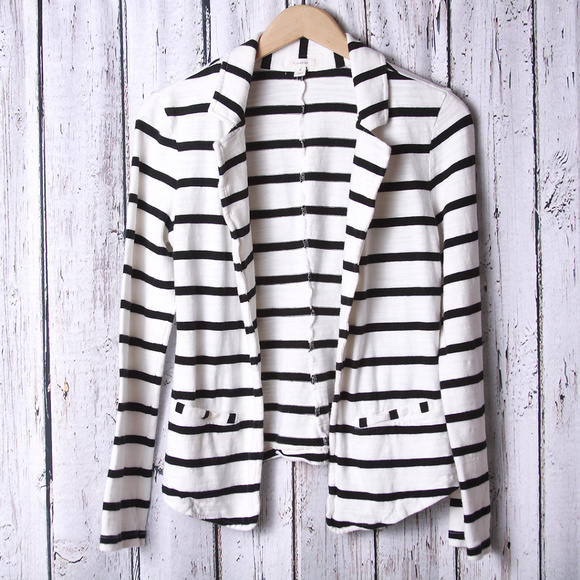 Caslon Jackets & Blazers - Caslon Black and  White Knit Blazer Size S